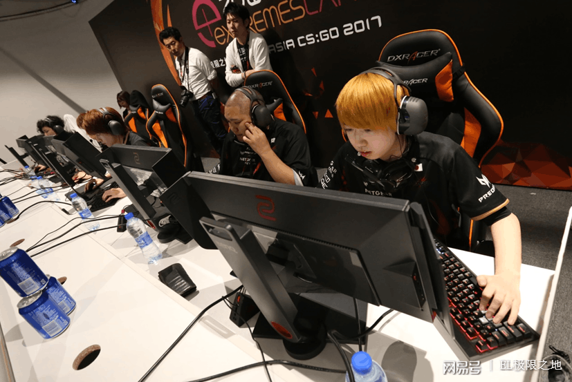 DRX血洗V5,Zeus打出惊人五杀强强对话成都决赛之夜,强势挺进下一轮的简单介绍 DRX血洗V5,Zeus打出惊人五杀强强对话成都决赛之夜,强势挺进下一轮的简单介绍