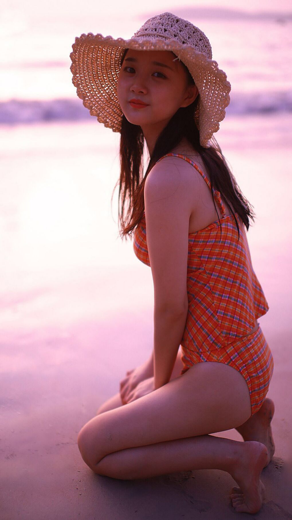 欧冠之夜神级表演!萨拉赫满功率摧毁波兰防线,马竞客场3-1完胜展现战术压制