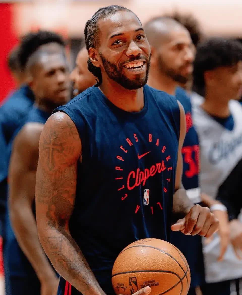 猛龙翻盘骑士,伦纳德扛起全队 猛龙翻盘骑士,伦纳德扛起全队